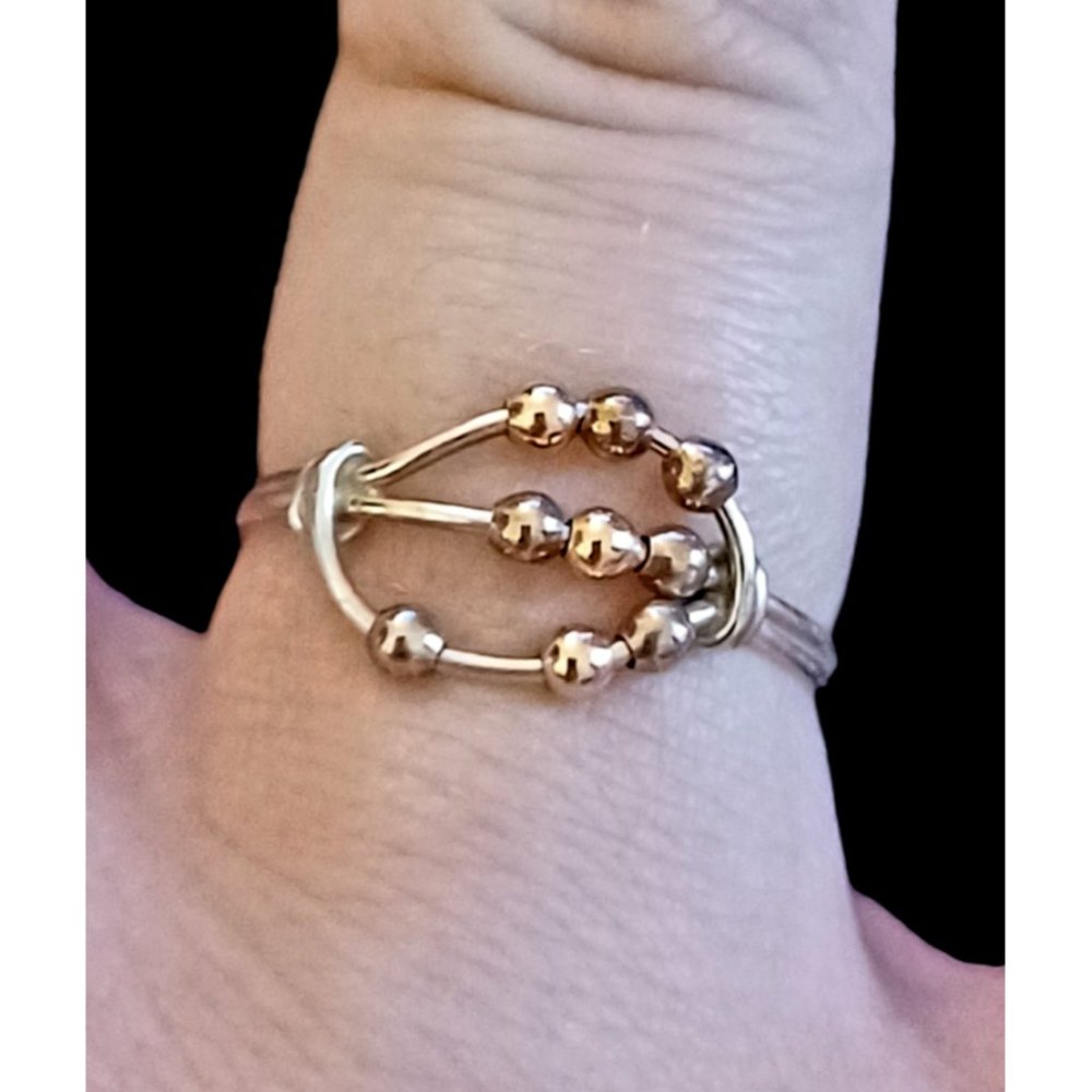 925 Sterling Silver Leaf Pattern Metal Bead Embellishment Size 7.5 Ring
